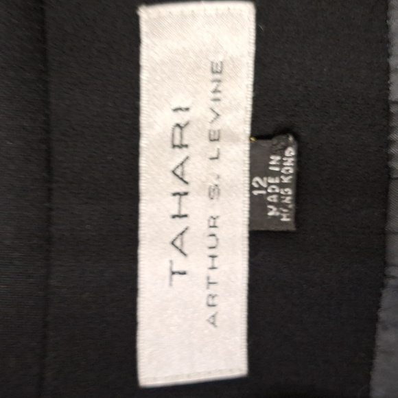 Tahari Vintage Quiet Luxury Black Classic Padded Shoulder Tailored Blazer Sz. 12 - Picture 8 of 11